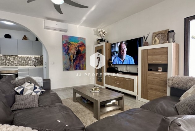 Resale - Villa -
Rojales - Inland