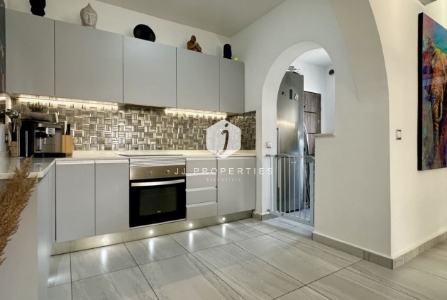 Resale - Villa -
Rojales - Inland