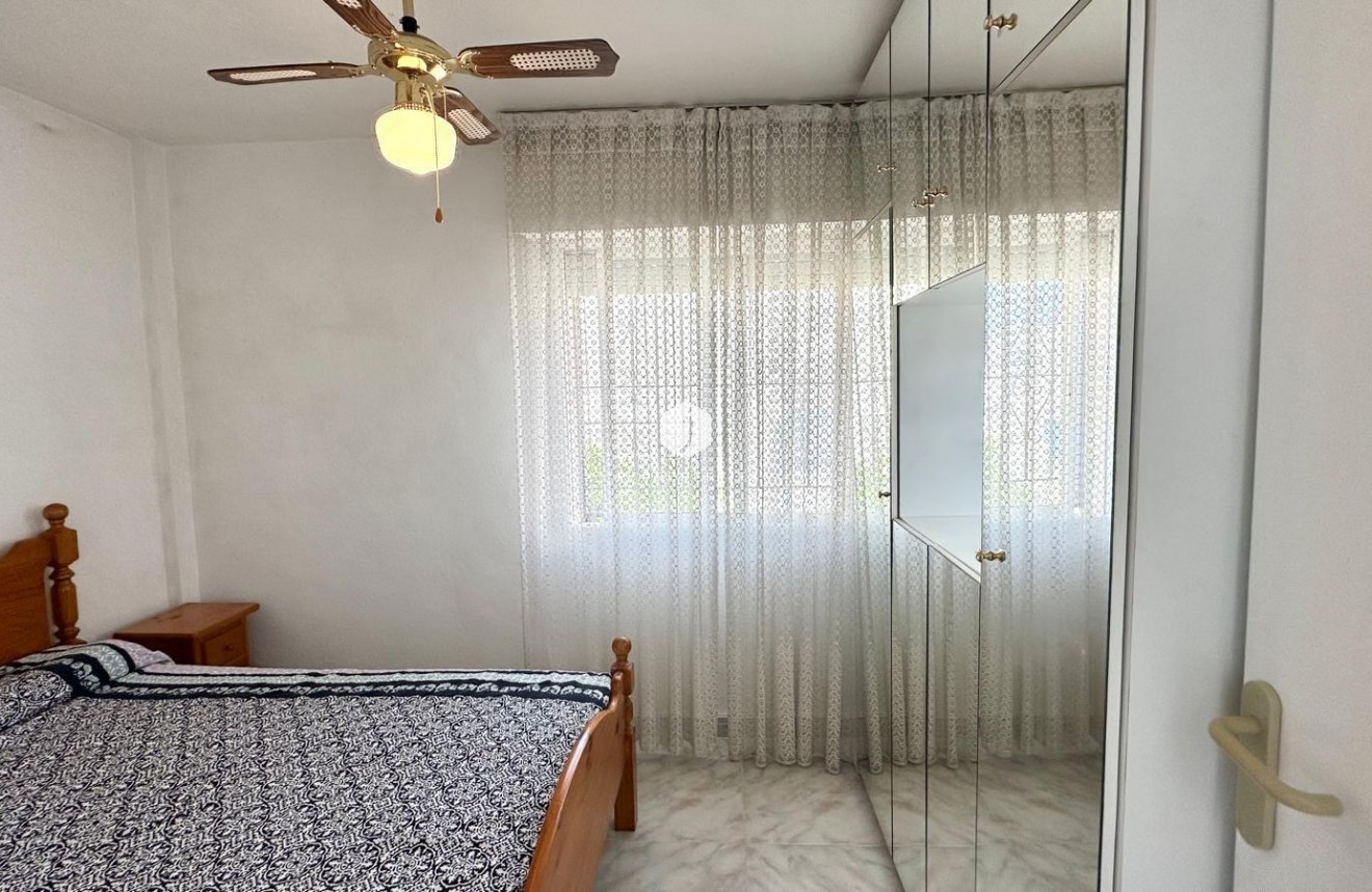 Resale - Chalet -
Torrevieja - Carrefour