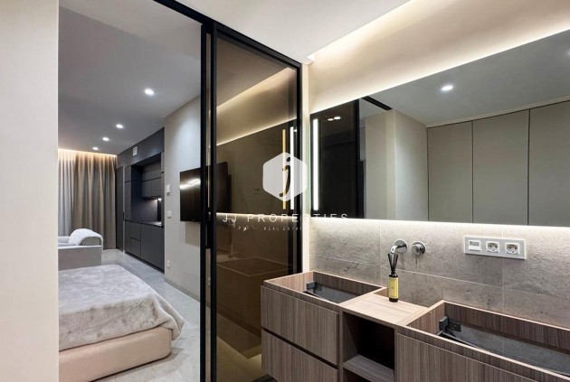 Resale - Apartment / flat -
Torrevieja - Playa de los Locos