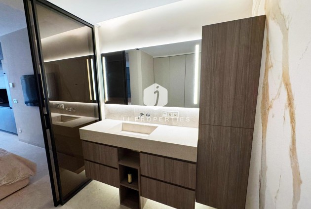 Resale - Apartment / flat -
Torrevieja - Playa de los Locos