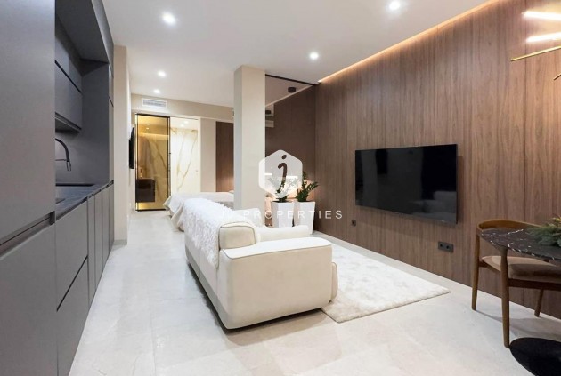 Resale - Apartment / flat -
Torrevieja - Playa de los Locos