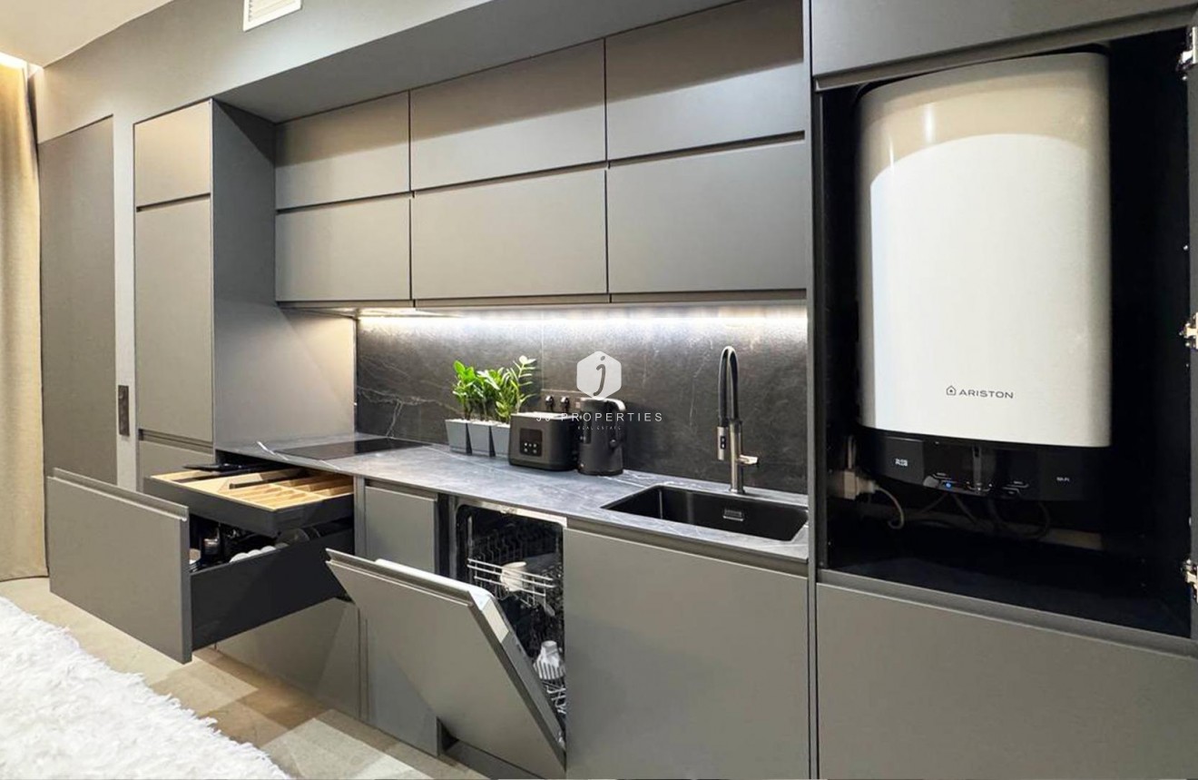 Resale - Apartment / flat -
Torrevieja - Playa de los Locos