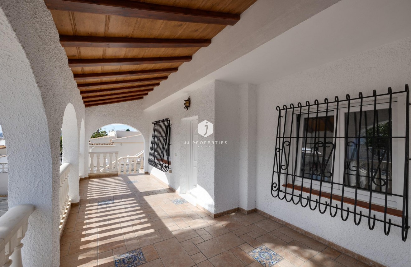 Resale - Chalet -
Torrevieja - La Siesta - El Salado - Torreta