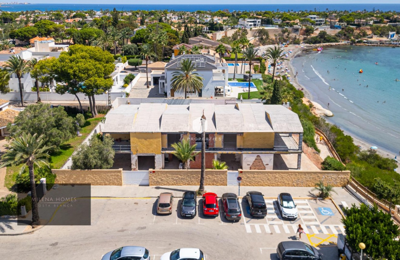 D'occasion - Villa -
Cabo Roig