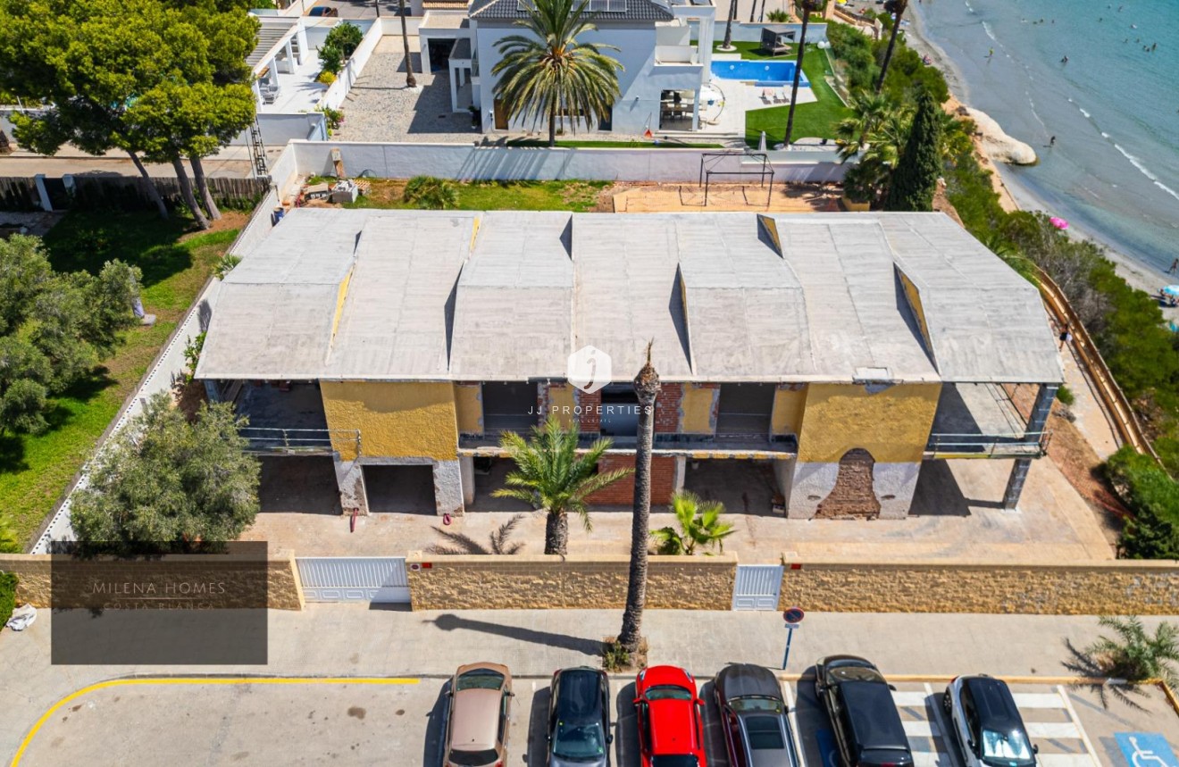 D'occasion - Villa -
Cabo Roig