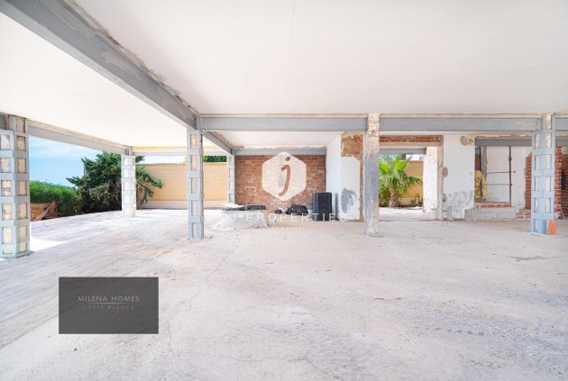 D'occasion - Villa -
Cabo Roig