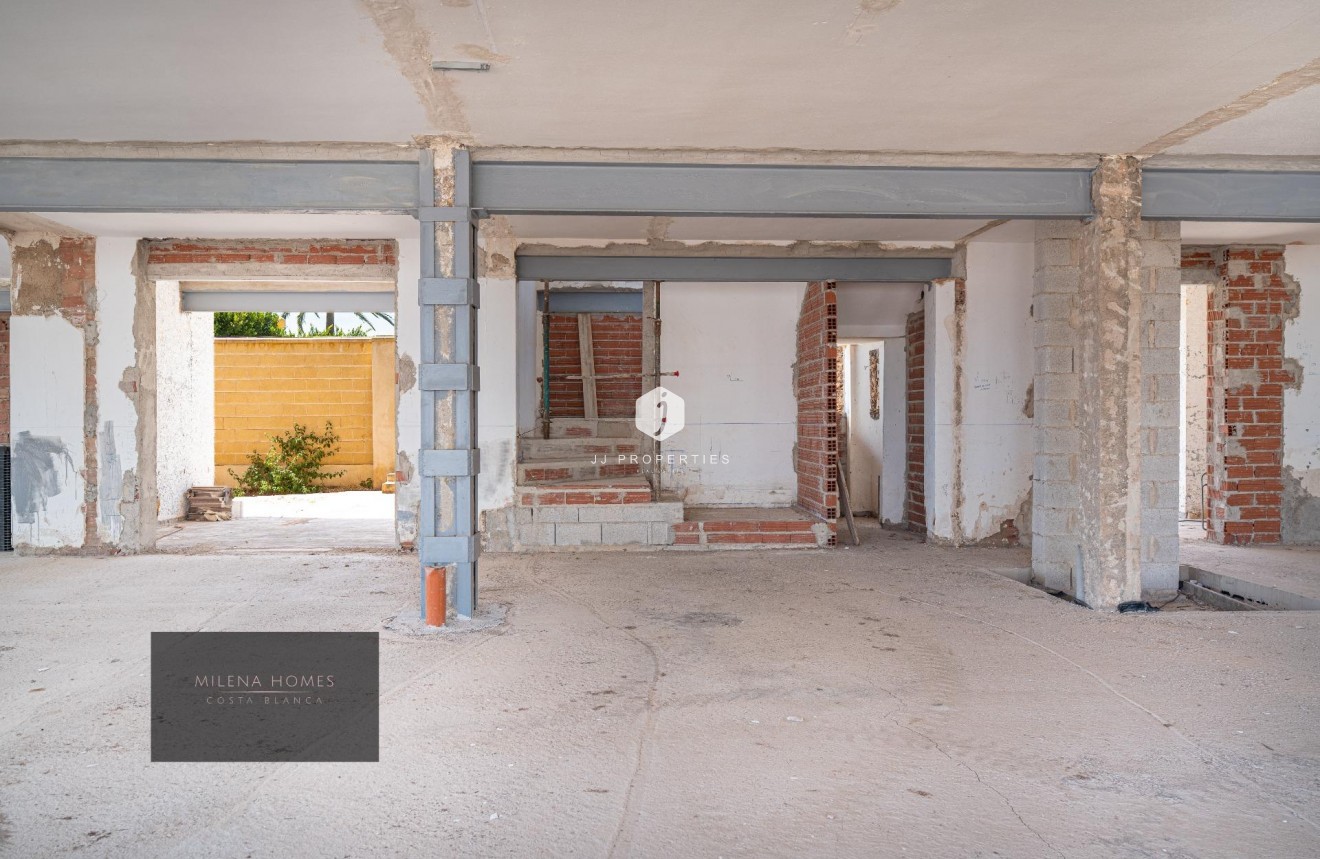 D'occasion - Villa -
Cabo Roig