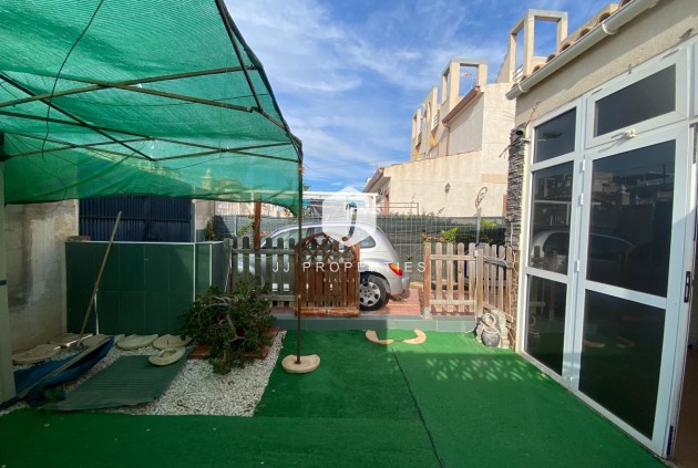 D'occasion - Bungalow -
Torrevieja - Torretas