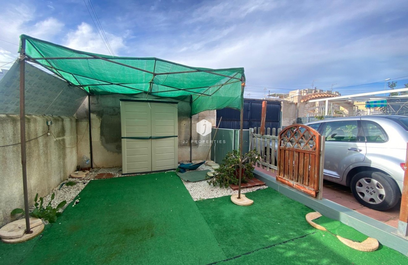 D'occasion - Bungalow -
Torrevieja - Torretas