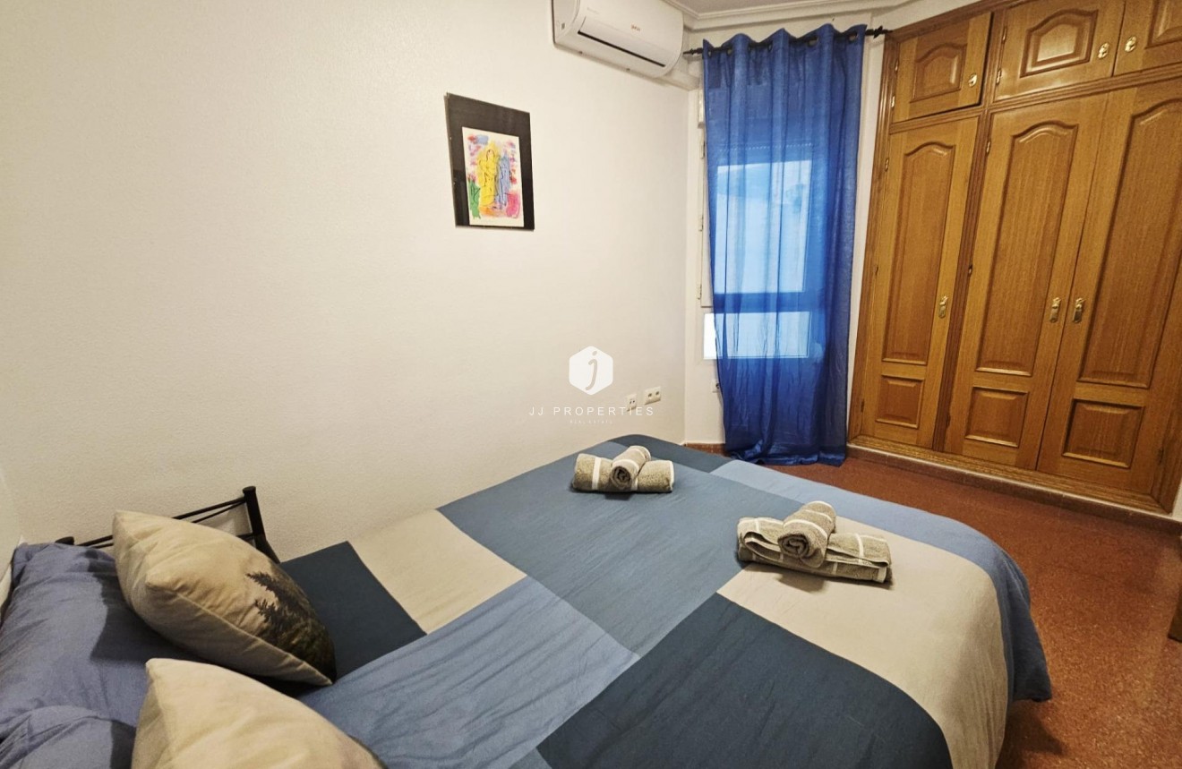 D'occasion - Appartement -
Torrevieja - Estacion de autobuses