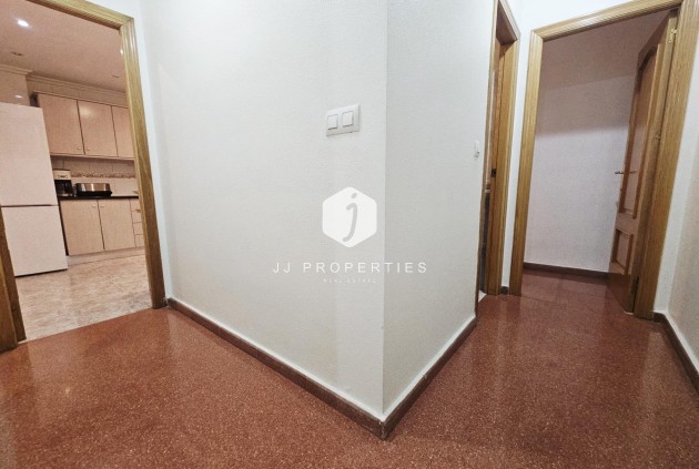 D'occasion - Appartement -
Torrevieja - Estacion de autobuses