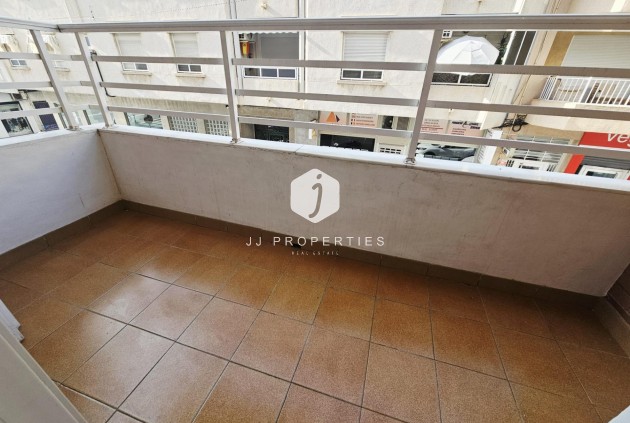 D'occasion - Appartement -
Torrevieja - Estacion de autobuses