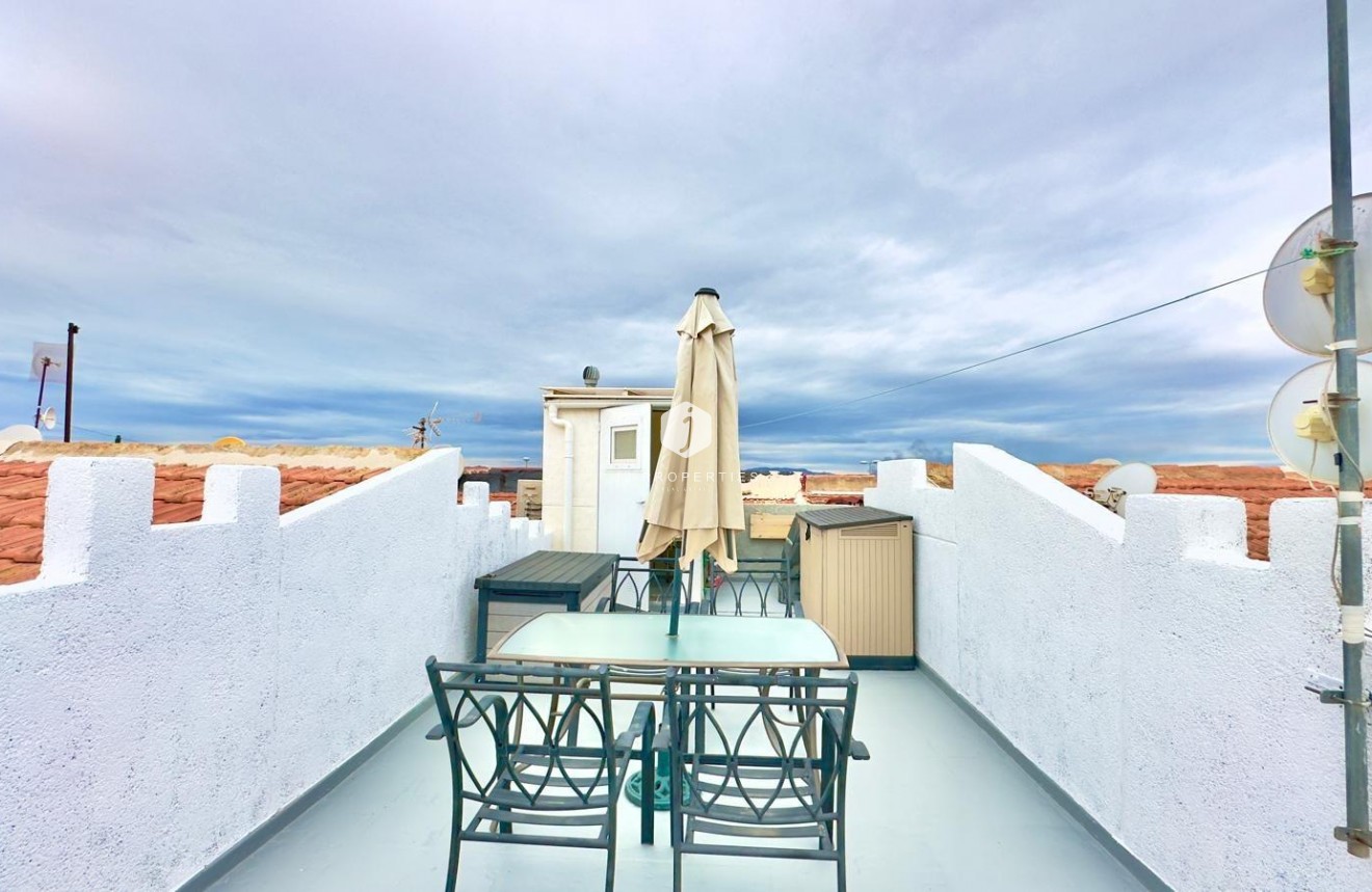 Resale - Chalet -
Torrevieja - La Siesta - El Salado - Torreta