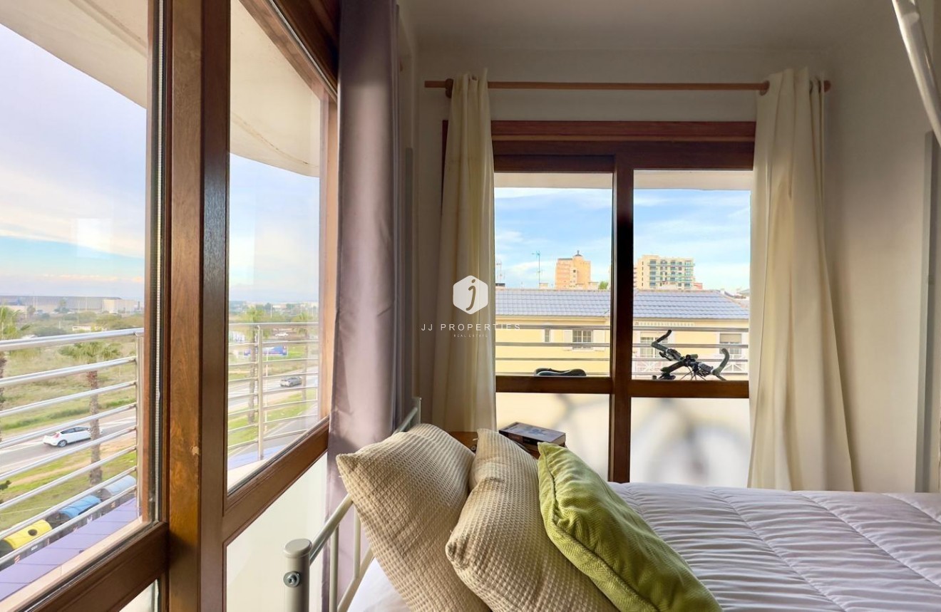 Resale - Apartment / flat -
Torrevieja - La veleta