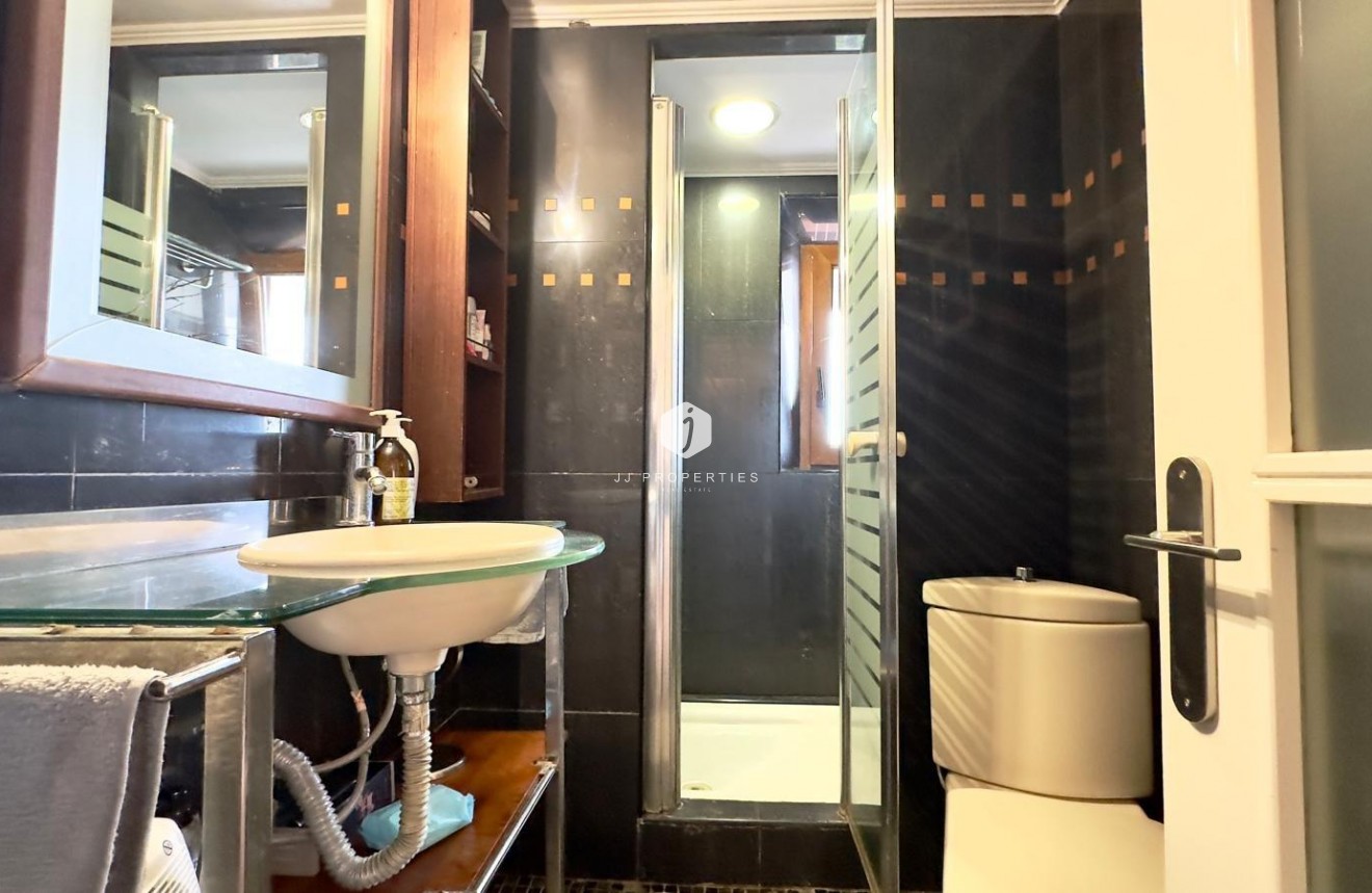 Resale - Apartment / flat -
Torrevieja - La veleta