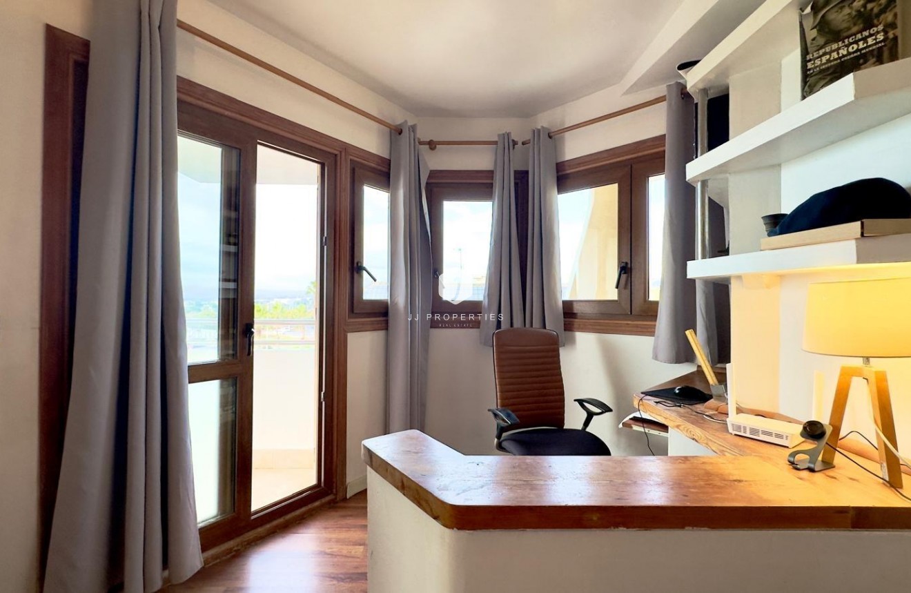 Resale - Apartment / flat -
Torrevieja - La veleta