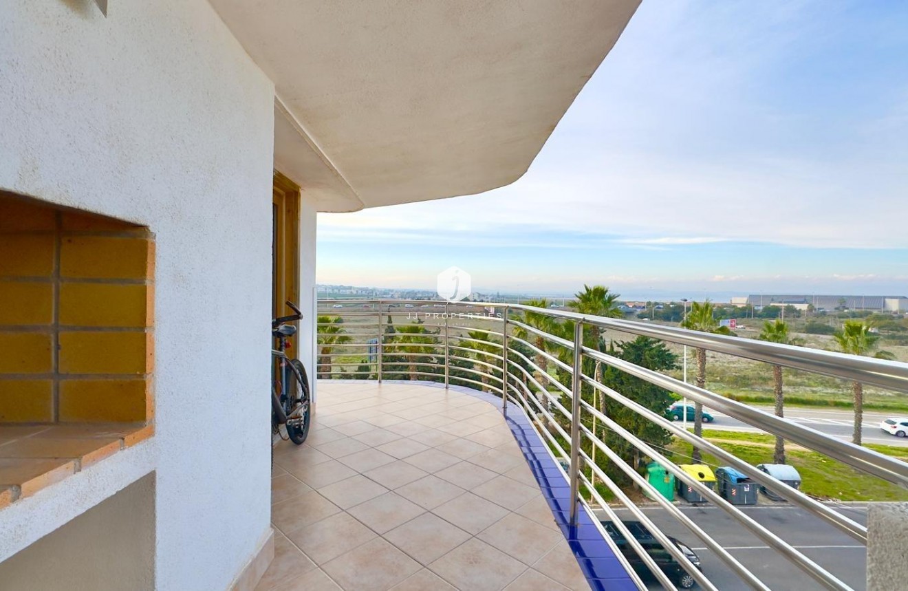 Resale - Apartment / flat -
Torrevieja - La veleta