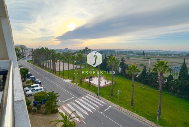 Resale - Apartment / flat -
Torrevieja - La veleta