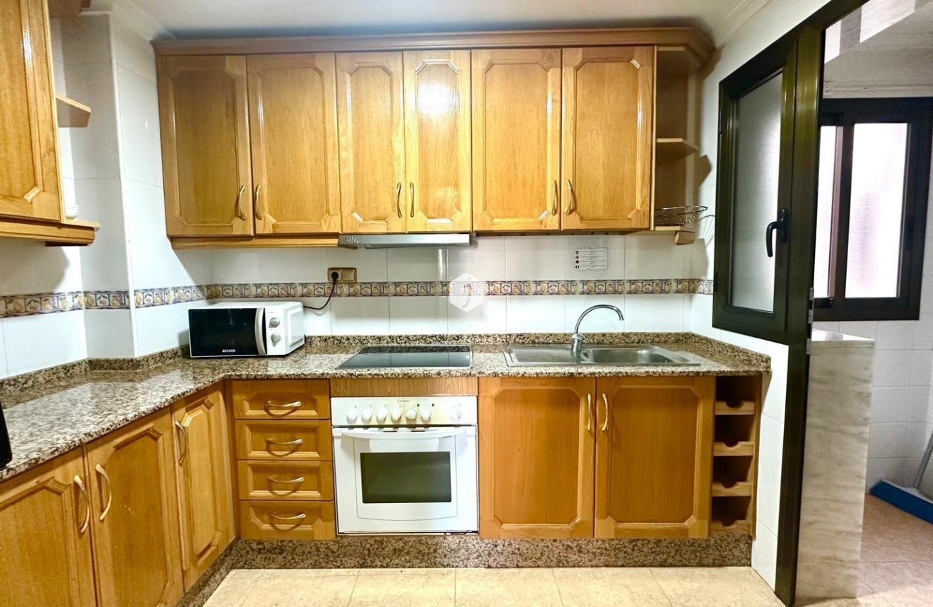Resale - Apartment / flat -
Torrevieja