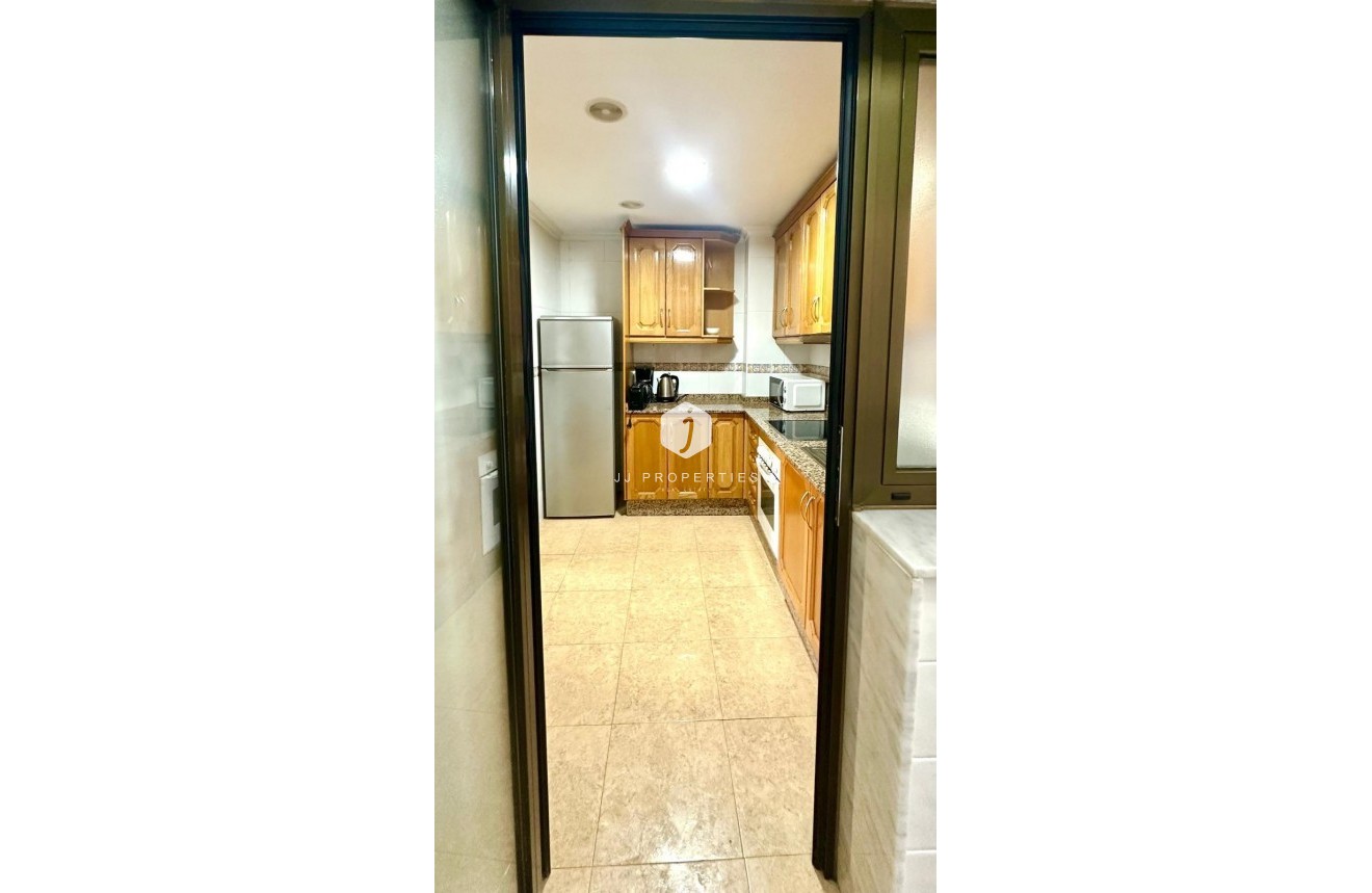 Resale - Apartment / flat -
Torrevieja