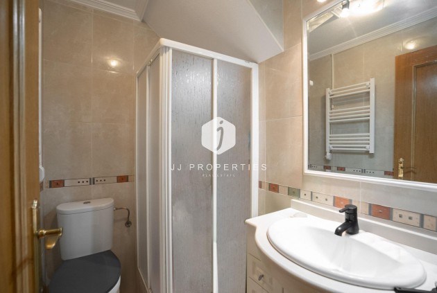 Resale - Chalet -
Orihuela Costa - Los Dolses