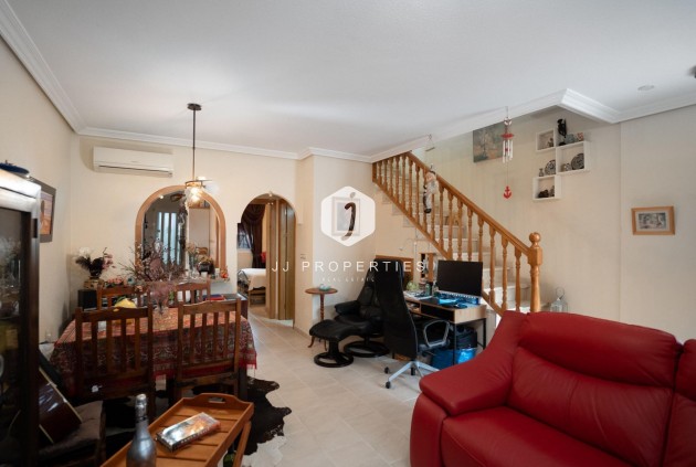 Resale - Chalet -
Orihuela Costa - Los Dolses