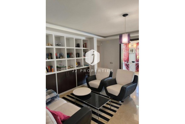 Resale - Villa -
Torrevieja - La siesta