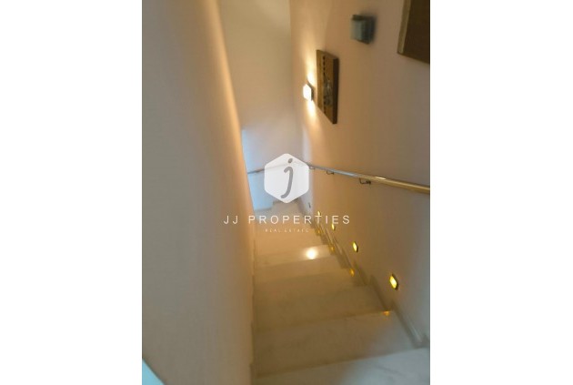 Resale - Villa -
Torrevieja - La siesta