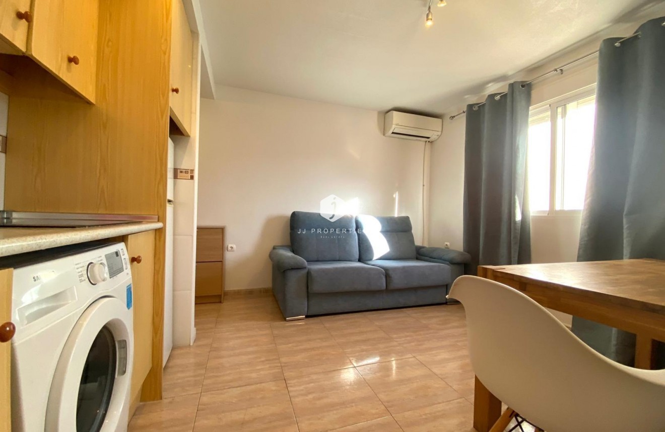 Resale - Apartment / flat -
Torrevieja