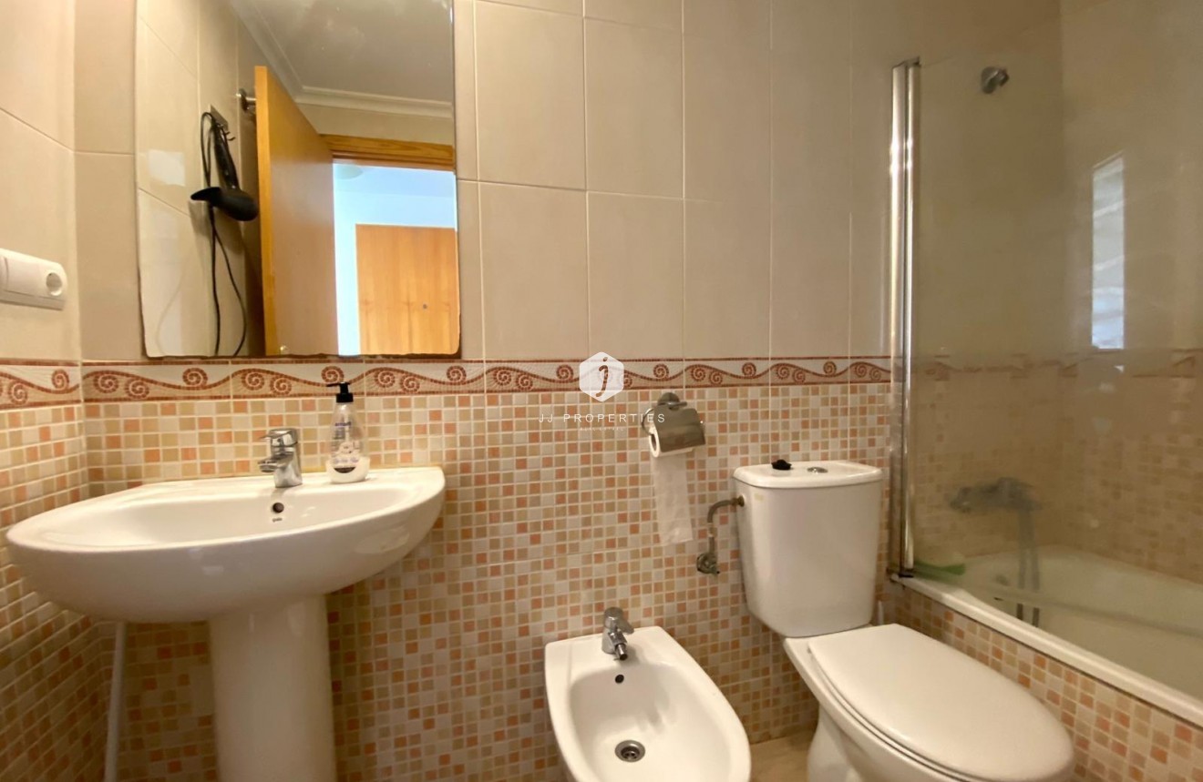 Resale - Apartment / flat -
Torrevieja