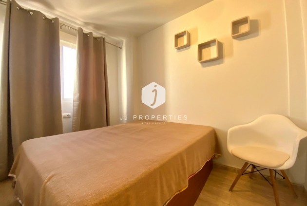 Resale - Apartment / flat -
Torrevieja