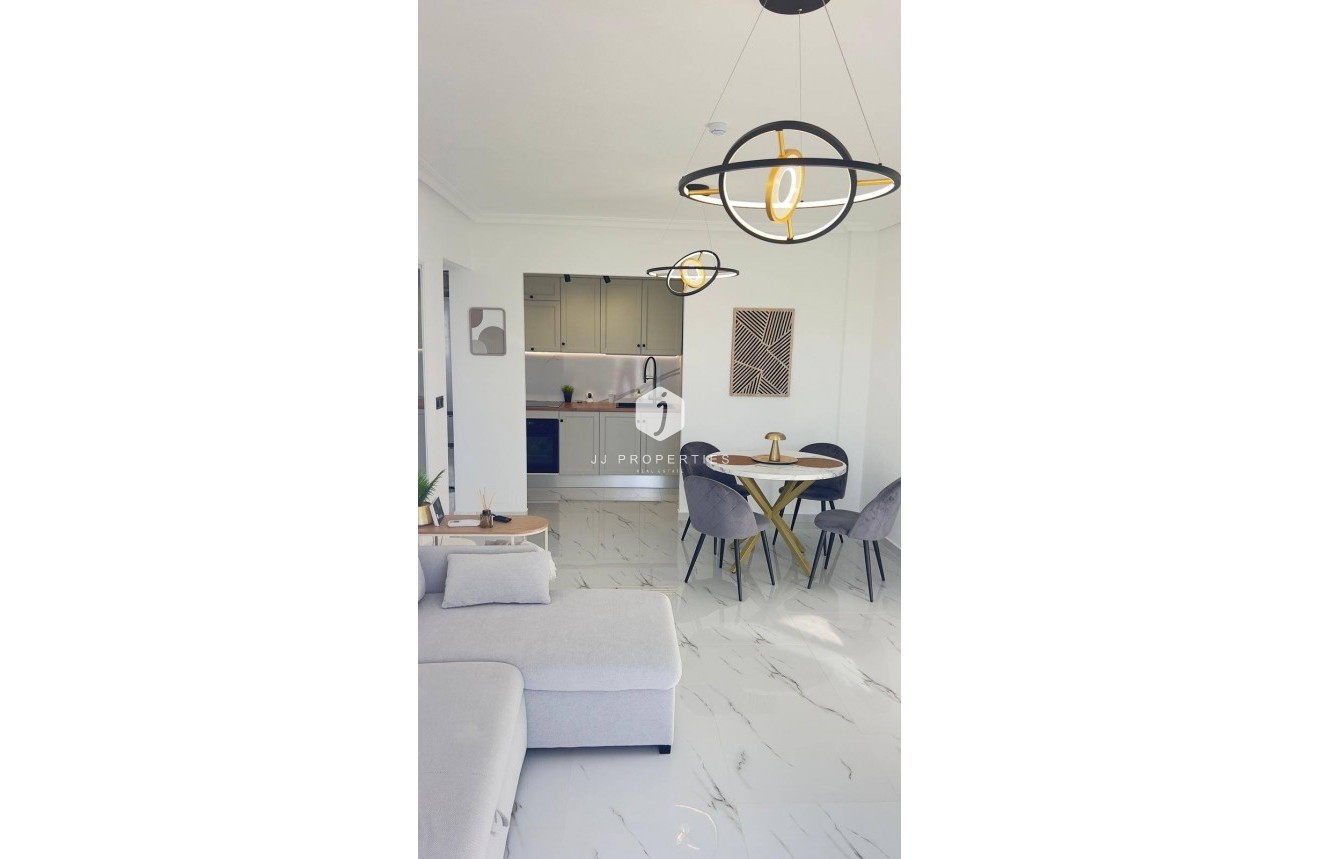 Resale - Penthouse -
Orihuela Costa - La Zenia