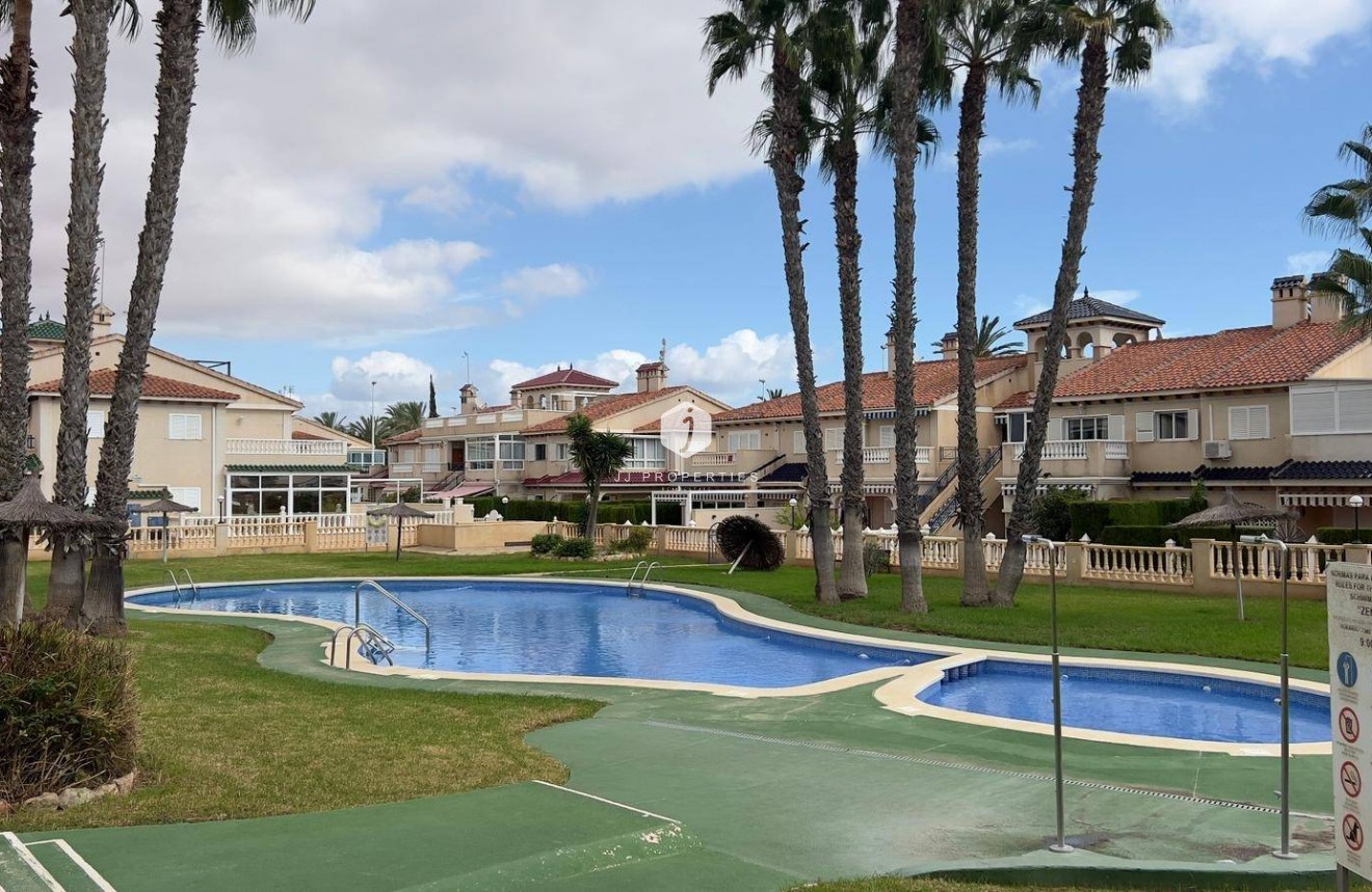 Resale - Penthouse -
Orihuela Costa - La Zenia