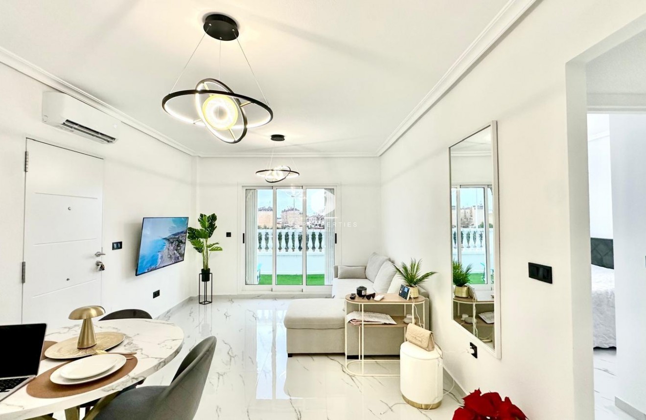 Resale - Bungalow -
Orihuela Costa - Playa Flamenca Norte