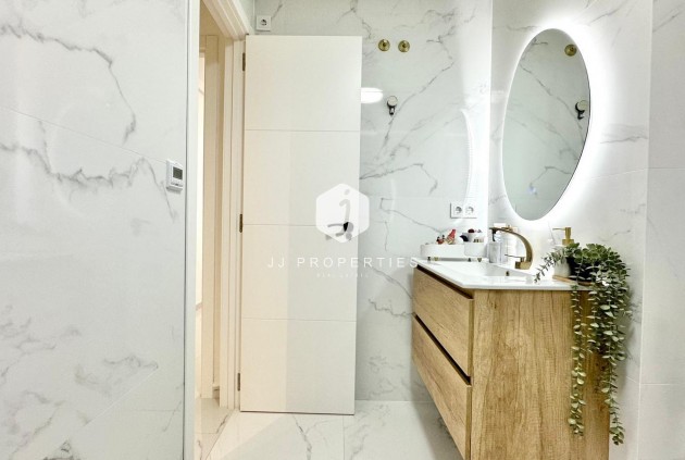 Resale - Bungalow -
Orihuela Costa - Playa Flamenca Norte