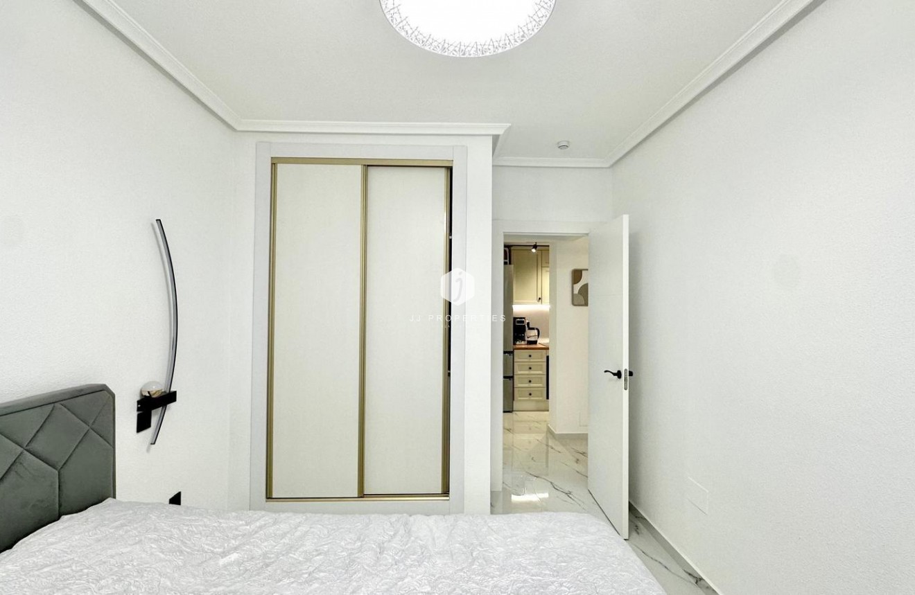 Resale - Bungalow -
Orihuela Costa - Playa Flamenca Norte