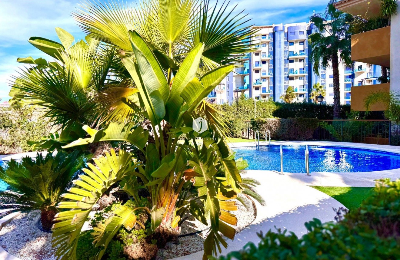 Resale - Apartment / flat -
Torrevieja - Punta prima