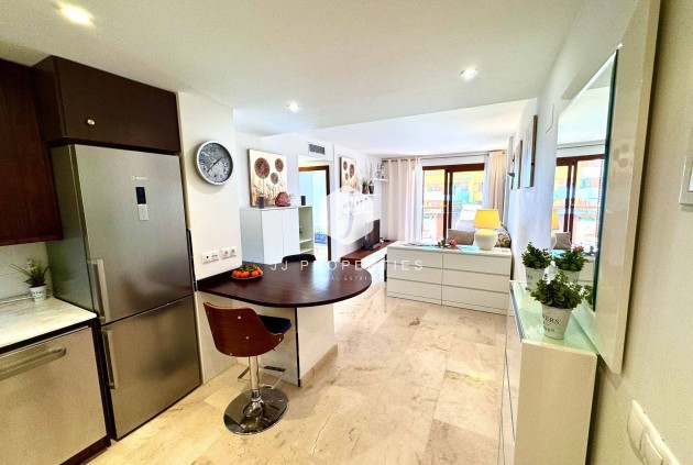 Resale - Apartment / flat -
Torrevieja - Punta prima