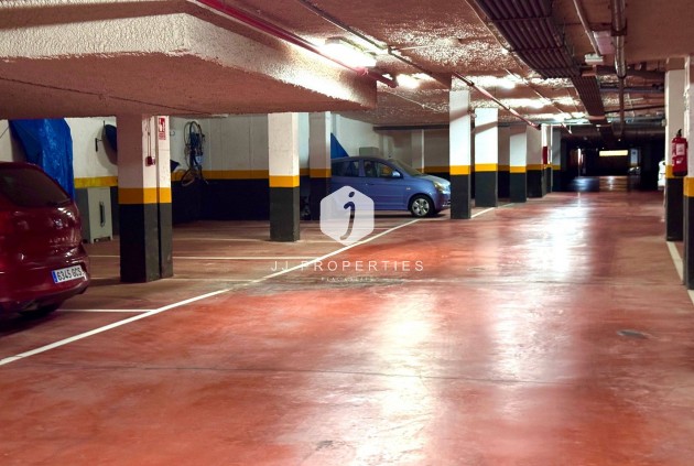 Resale - Apartment / flat -
Torrevieja - Punta prima