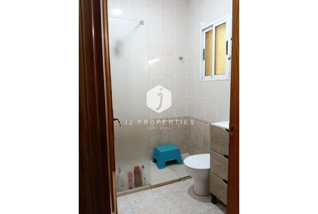 Resale - Chalet -
Torrevieja - Torretas