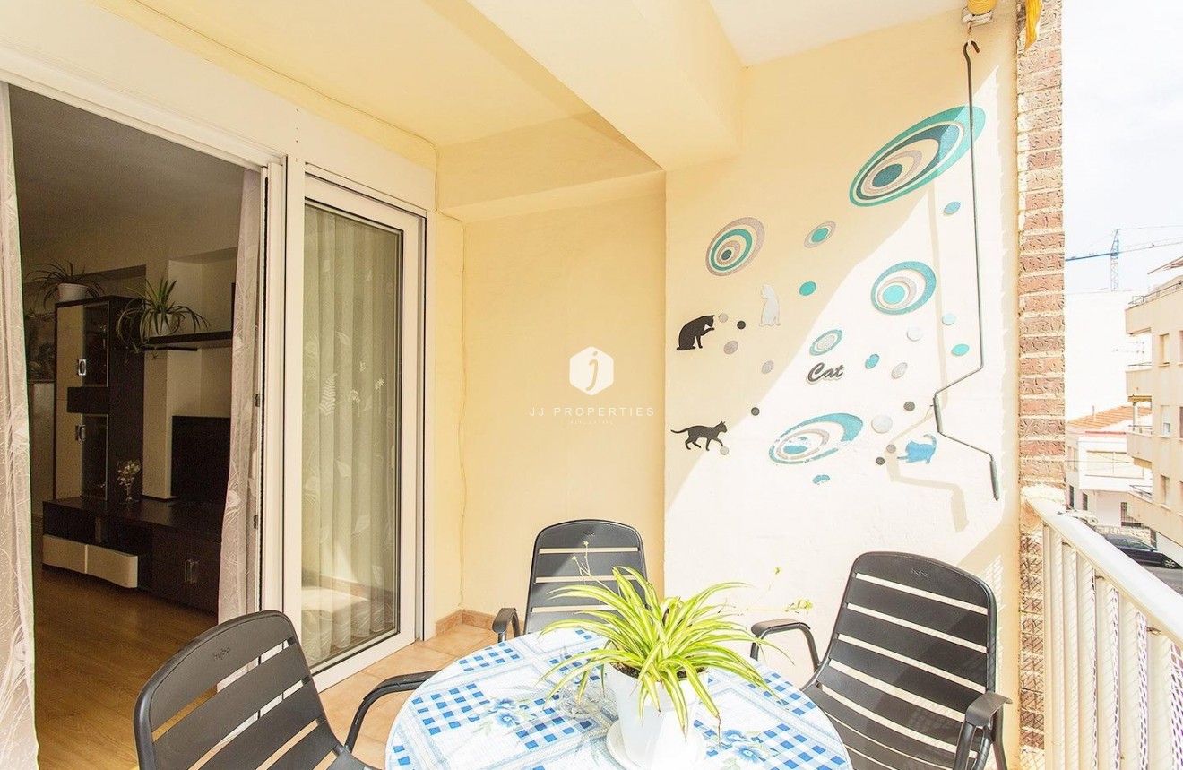 D'occasion - Appartement -
Torrevieja - Playa del Cura
