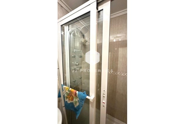 Resale - Apartment / flat -
Torrevieja