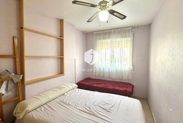 Resale - Apartment / flat -
Torrevieja