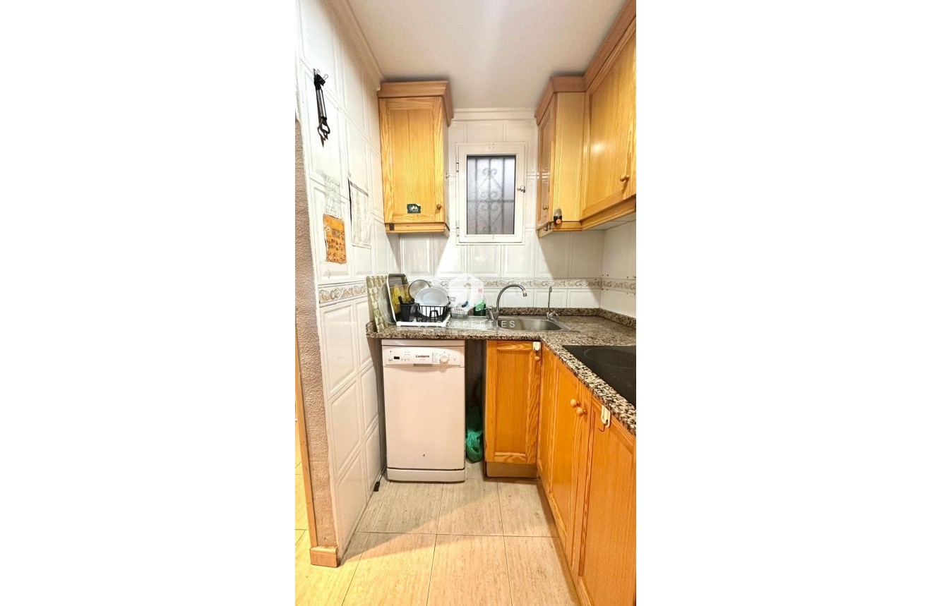 Resale - Apartment / flat -
Torrevieja