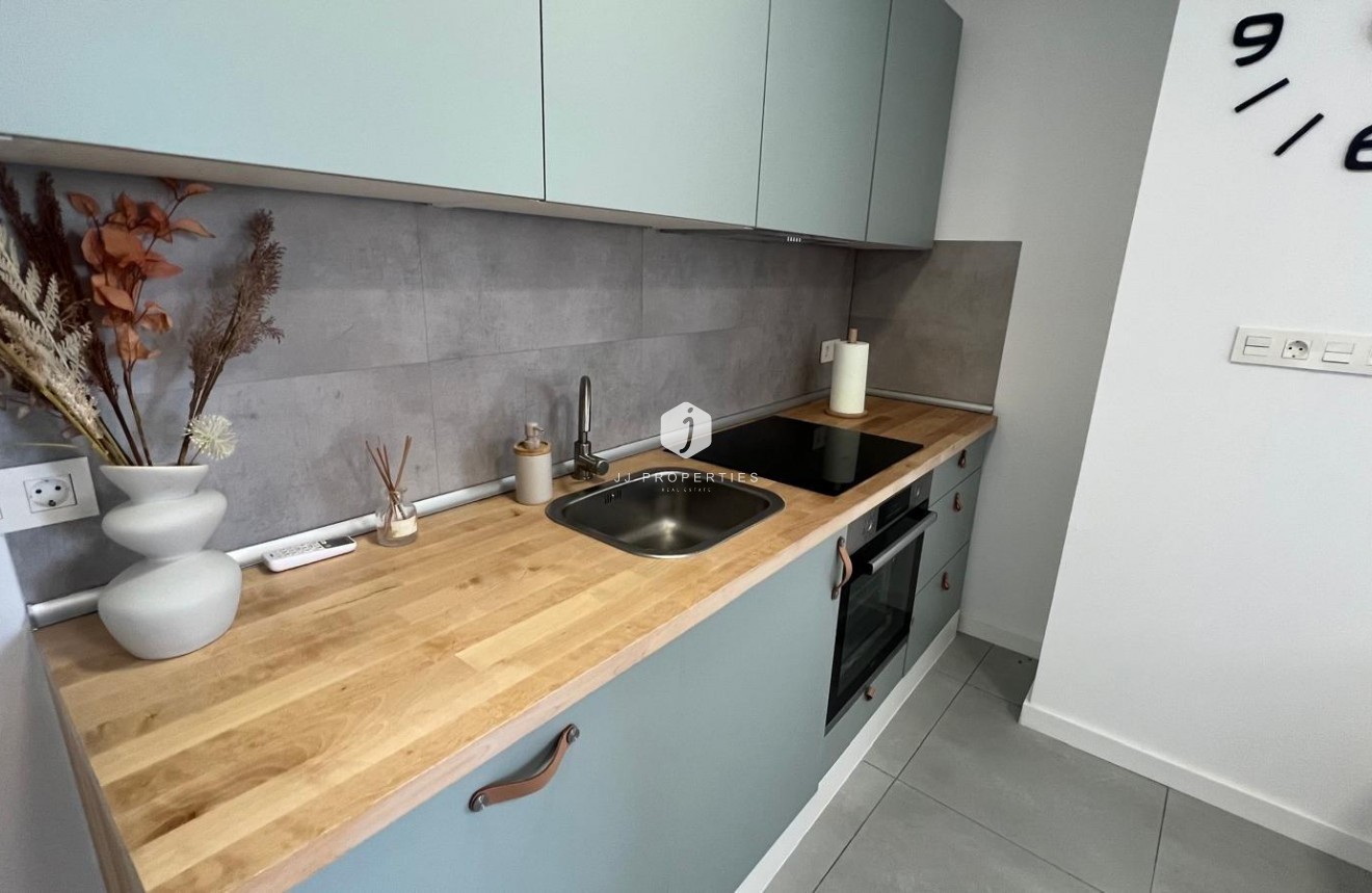 Resale - Apartment / flat -
Torrevieja - Zona Los Frutales