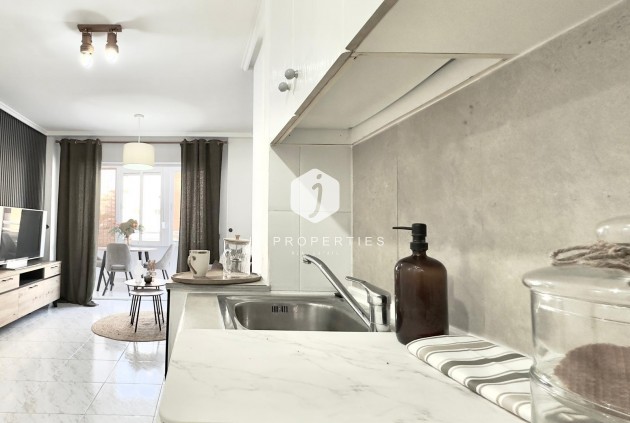 D'occasion - Appartement -
Torrevieja - Playa del Cura