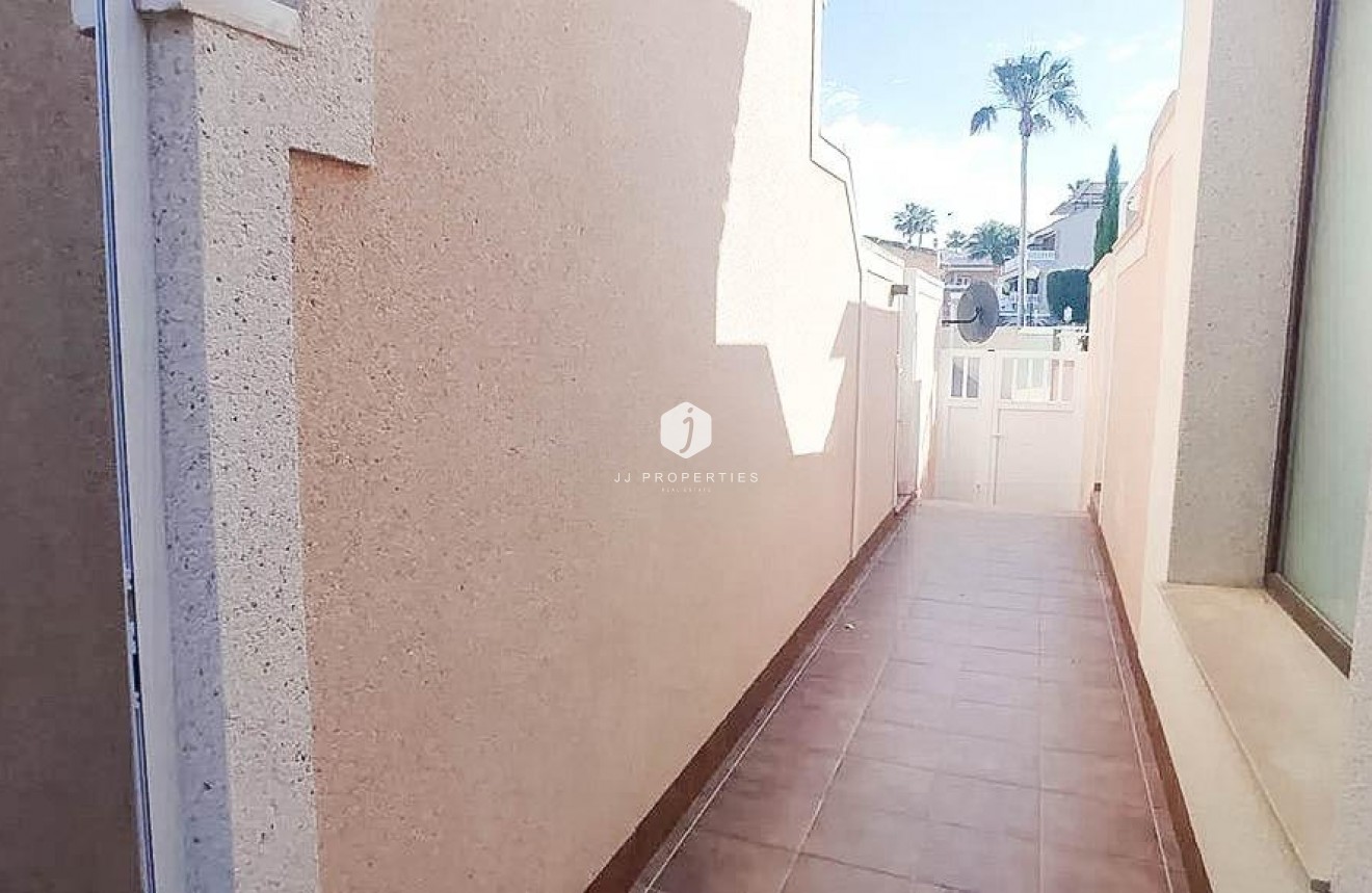 Aus zweiter Hand - Chalet -
Torrevieja - Los altos