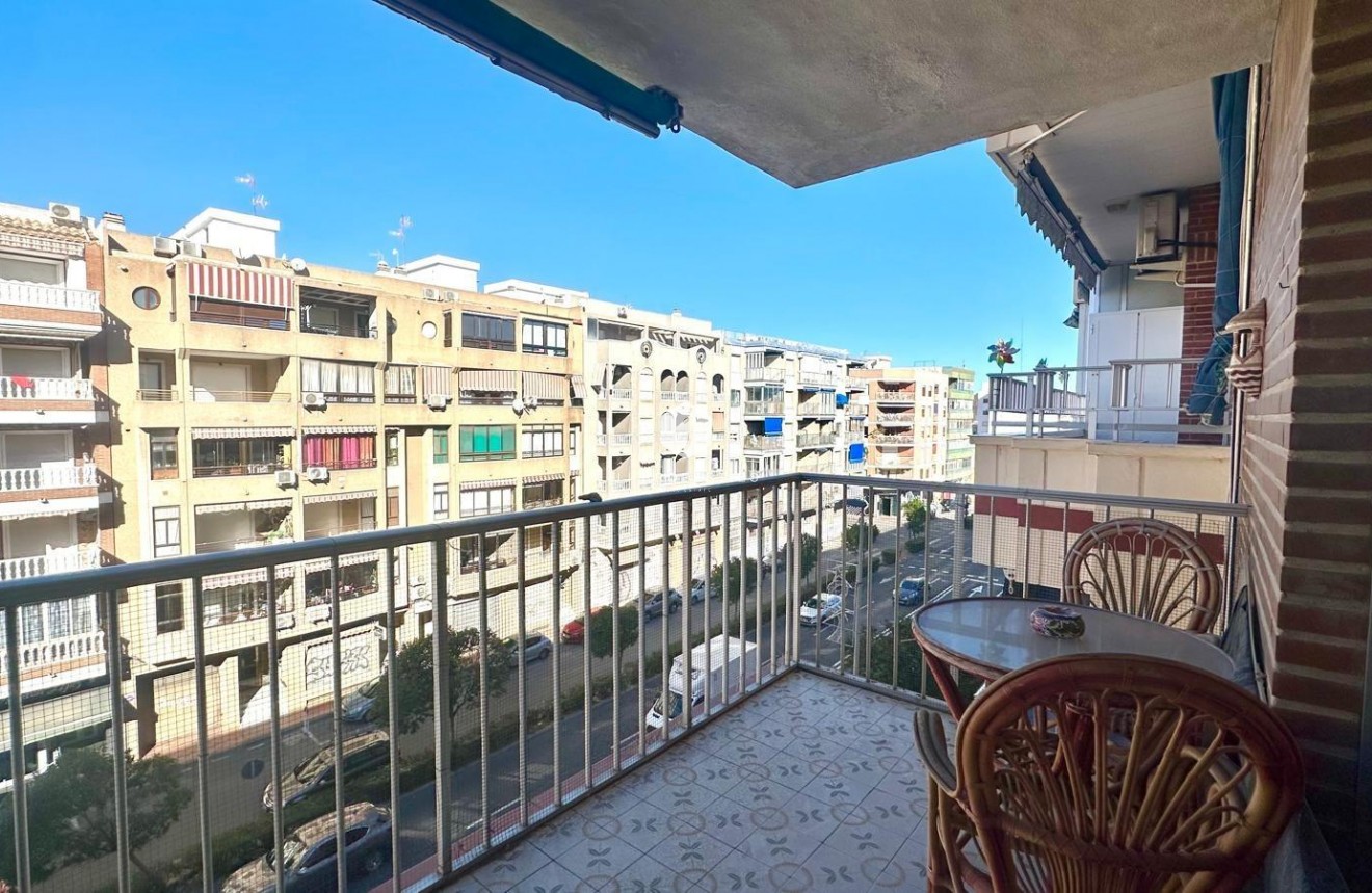Resale - Apartment / flat -
Torrevieja - Acequion