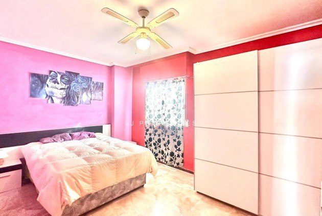 Resale - Apartment / flat -
Torrevieja - Acequion